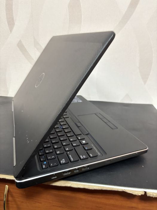 Ноутбук Dell Precision 7510 15,6” FHD IPS Intel E3-1535/16/512/Nvidia