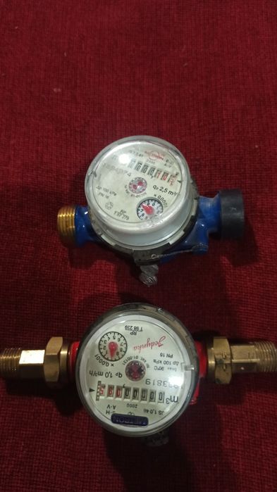 Продам счётчики на воду.