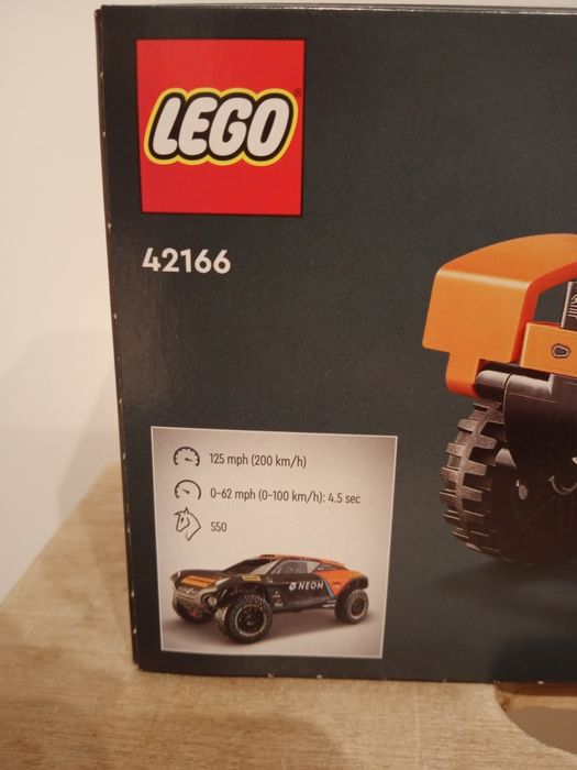 LEGO Technic 42166, samochód wyscigowy, McLaren Neom.