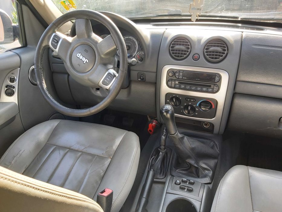 Sprzedam Jeep Cherokee 2006 rok