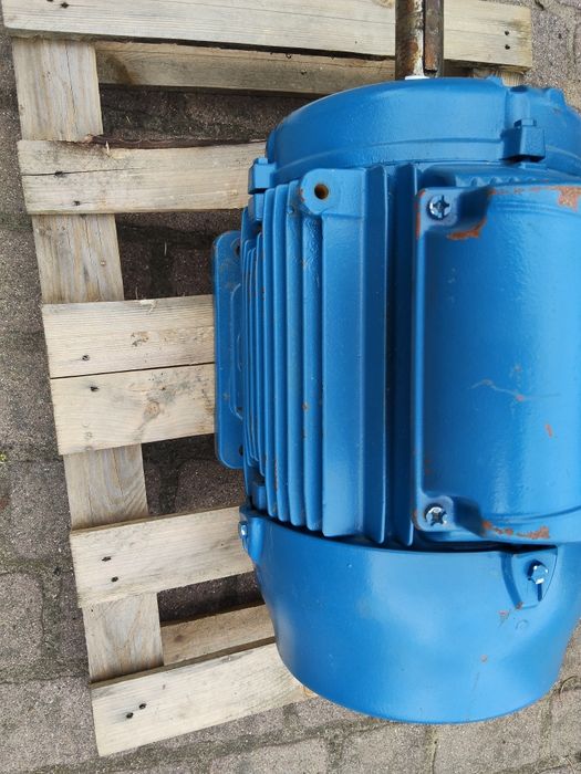 Silnik elektryczny 15kw 2945obr