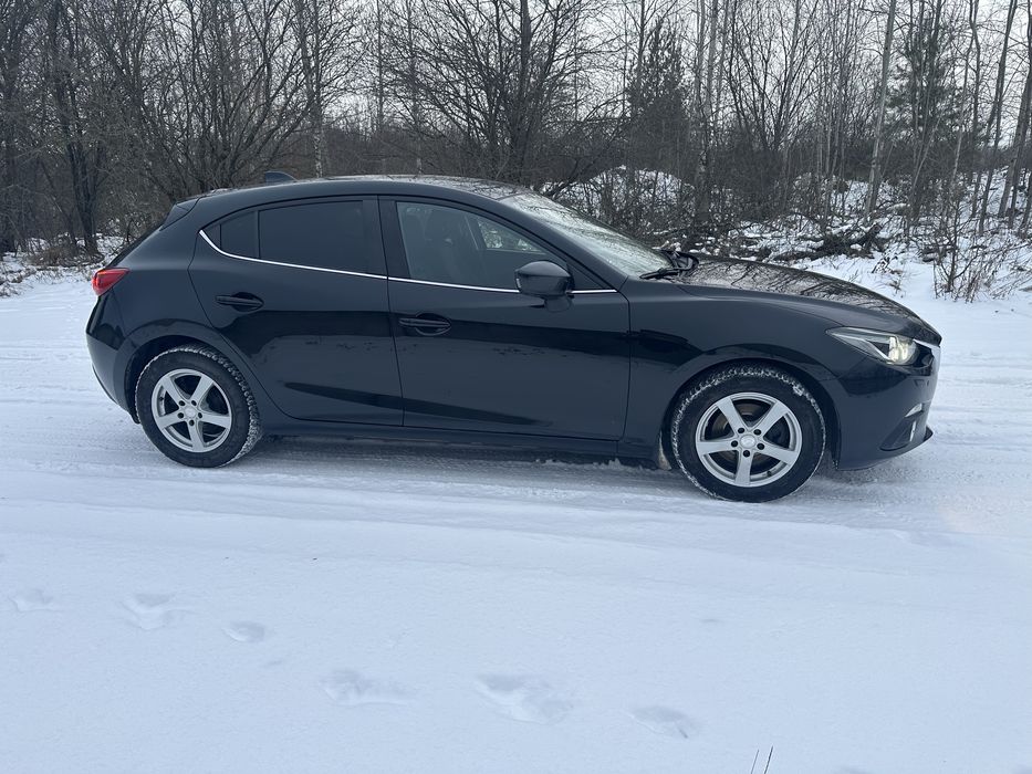 Продам авто Mazda 3 2014 рік 2.2 дизель , 6ст