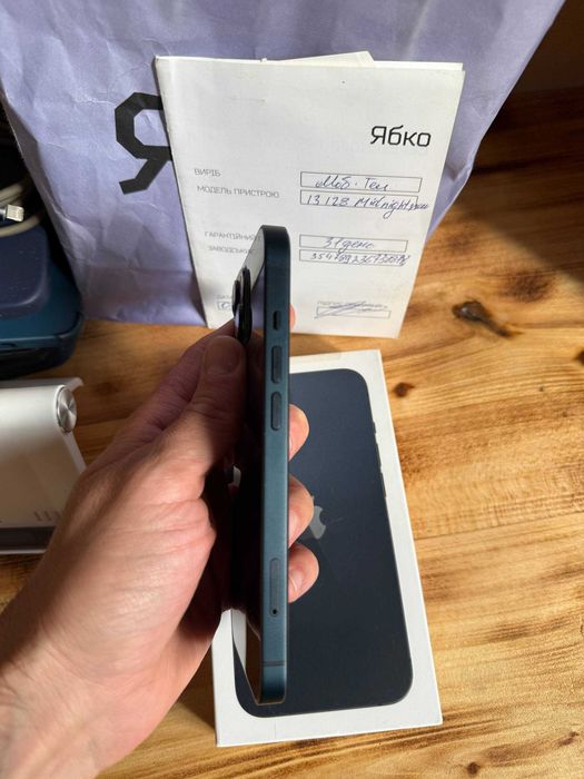Apple iPhone 13 128GB Midnight Айфон