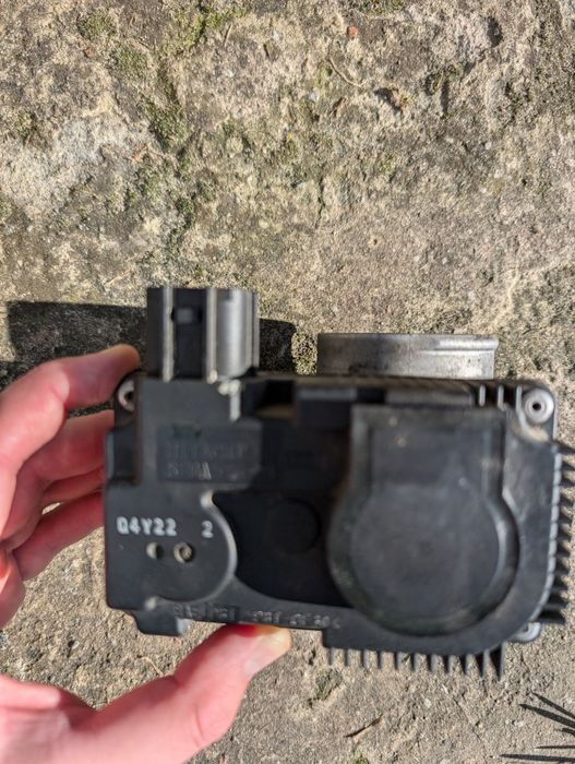 Przepustnica Nissan Primera P12