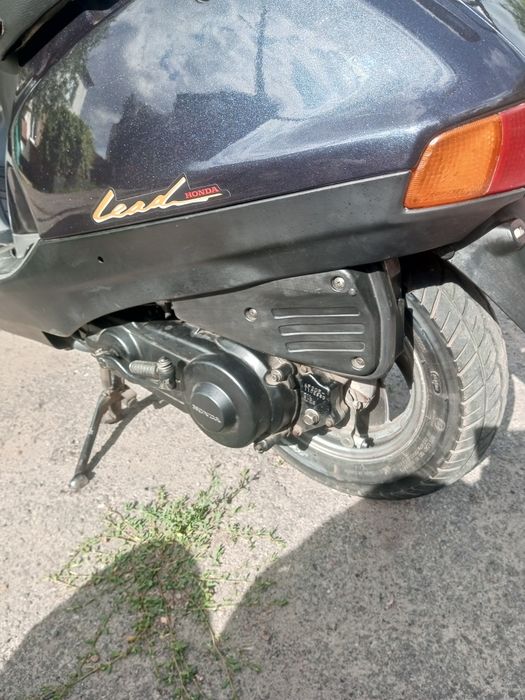 Honda Lead AF-20 50куб. читайте опис!