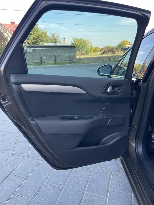 Citroen c4 2012 рік