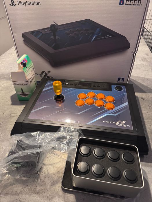 Hori Fighting Stick Alpha PS5/PS4/PC Custom Sanwa i Qanba