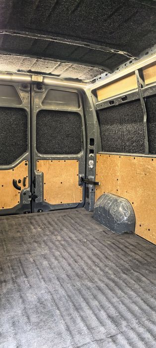 Вантажний автомобіль Renault Master L3H2 2023 рік випуску