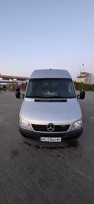 Mercedes-Benz sprinter 313 CDI
Рік випуску 2003
2.2 CDI 313
Вебасто
Но
