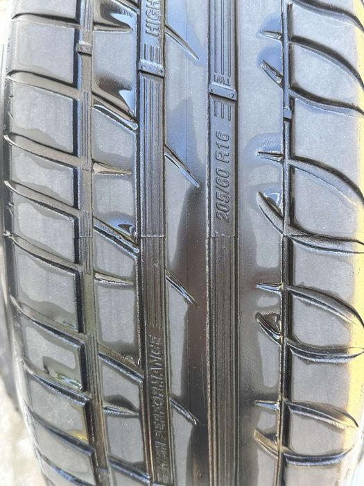 Шини 205/60 R16 96V