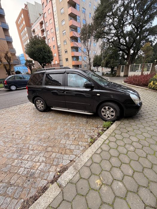 Vendo ou troco Kia Carnival por cabrio