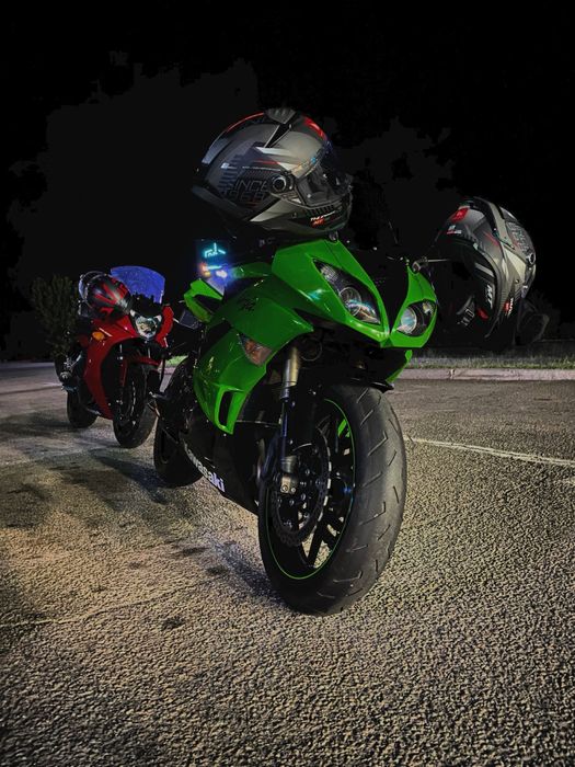 Kawasaki ninja zx6r ( Не Xonda , Suzuki , Yamaha )