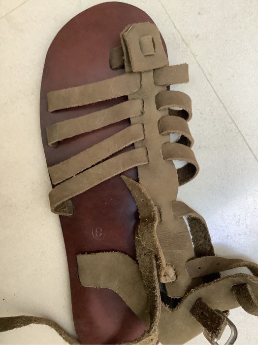 Sandálias 38,5 muito pouco uso