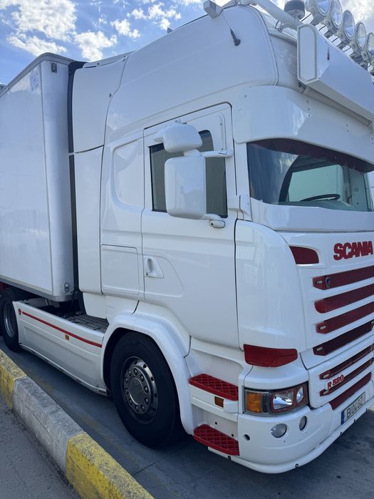 Scania em bom estado
