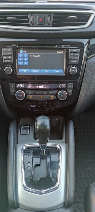 Ніссан Кашкай топова комплектація