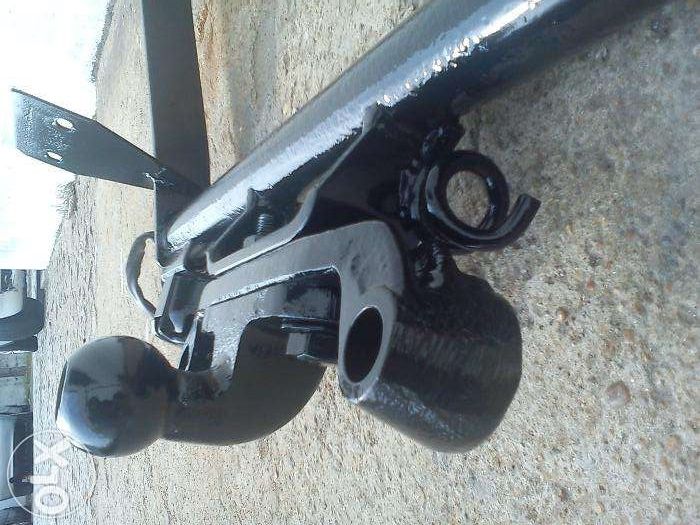 Reboque como novo com acabamento alta temperatura vendo ou troco