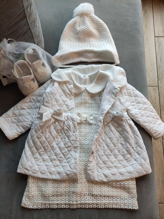 Komplet do Chrztu Świętego sukienka płaszczyk buciki czapka