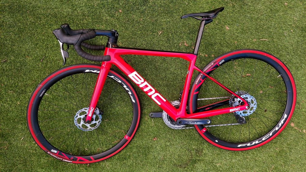 BMC Teammachine SLR01 — SRAM Force eTap AXS t51