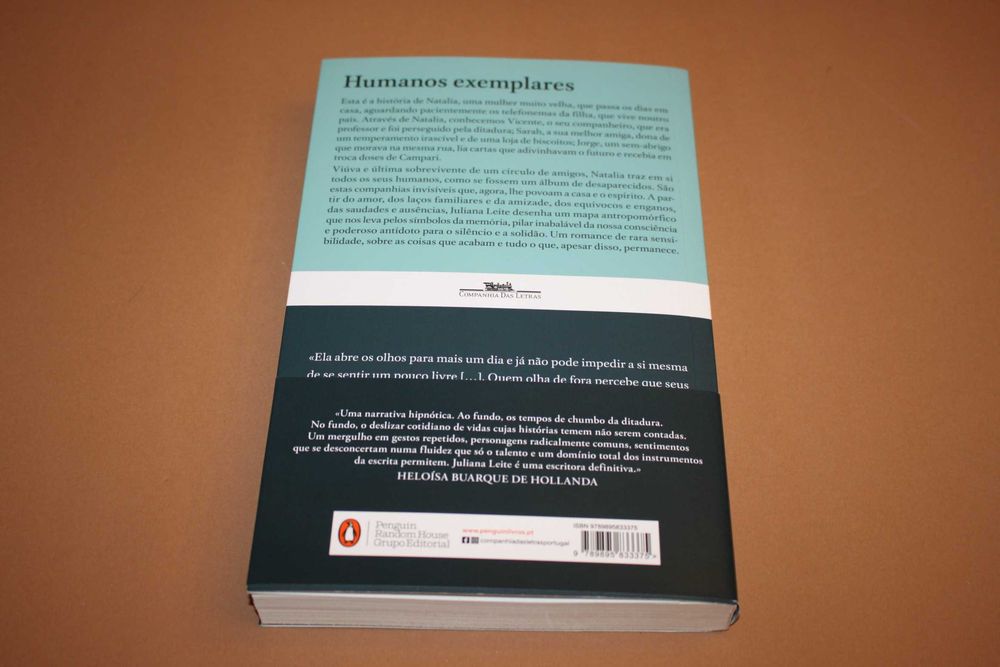 ' Humanos Exemplares // Juliana Leite
