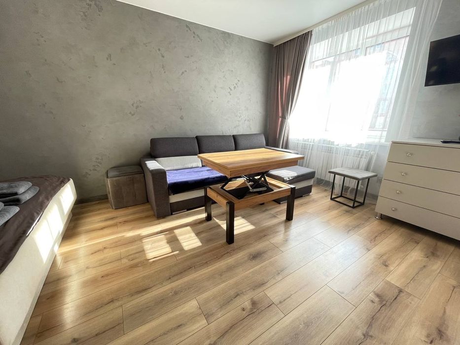 Квартира студія подобово (жк Парковий комплекс)