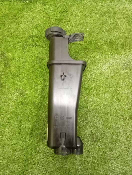 Розширювальний бачок BMW X5 E53 Расширительный бак бмв х5 е53 дизель