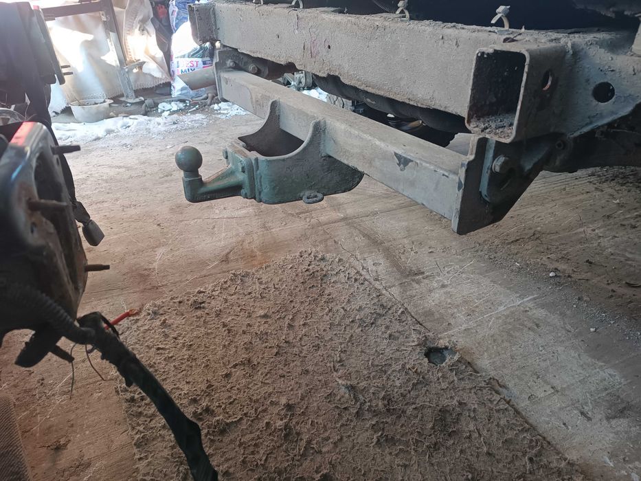 Фаркоп Ниссан Террано Прицепное Форд Маверик Nissan Terrano 2