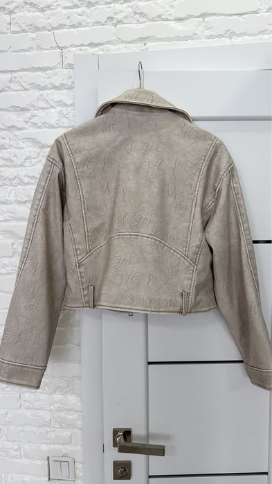 Новая куртка / размер М