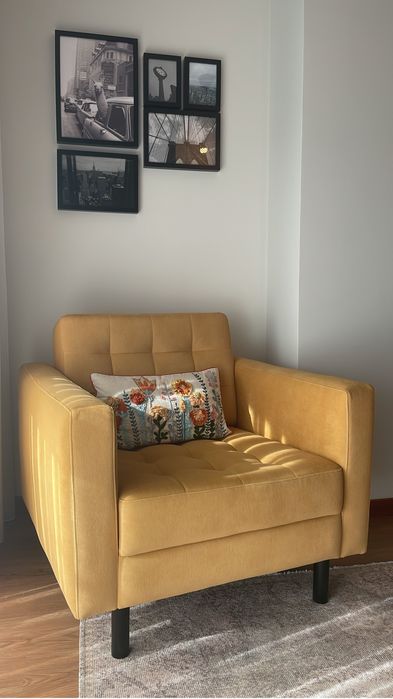 Sofa / cadeirao amarelo