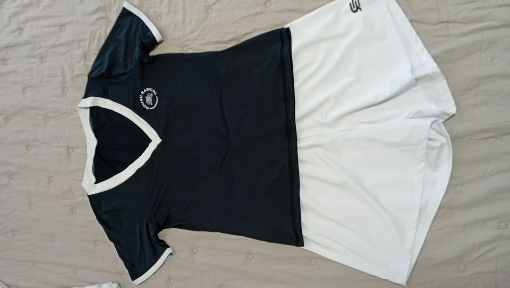 Komplet sportowy spodenki plus trzy bluzeczki