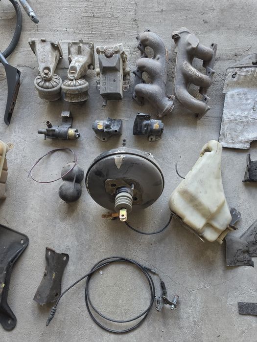 Mercedes w124 niebieski środek oraz pozostałości