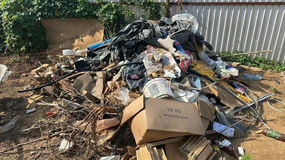 Вивіз сміття. Вивіз будівельного сміття, хламу.
