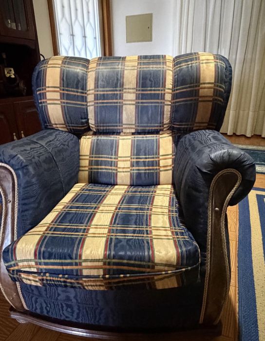Conjunto de sofás 4 lugares