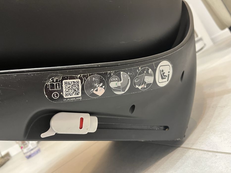 fotelik samochodowy marki GB Vaya i-Size (0-18 kg)