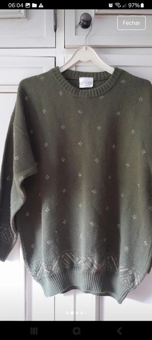 Camisola decote redondo motivos em dourado