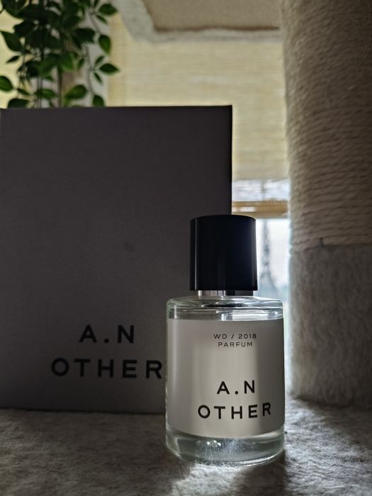 A.N other WD/2018 Santal 33