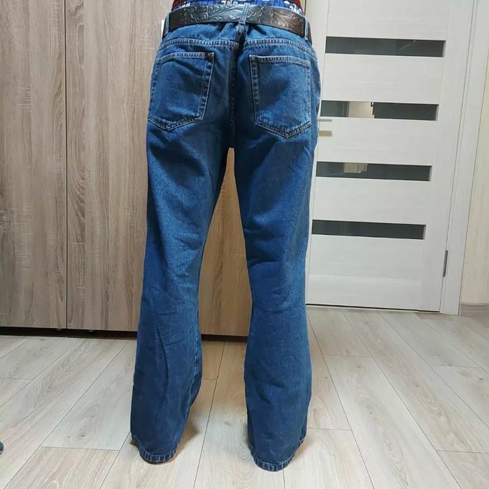 Широкі джинси унісекс