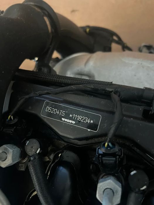Motor volvo xc60 2.0 v70 2.0 v40 v60 s60 xc70 2.0 D5204T5