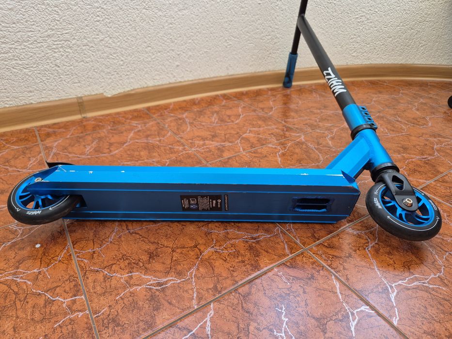 Двоколісний самокат Lionelo Whizz Blue Cobalt