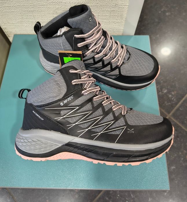 Зимові жіночі кросівки HІ-ТЕС, 37р