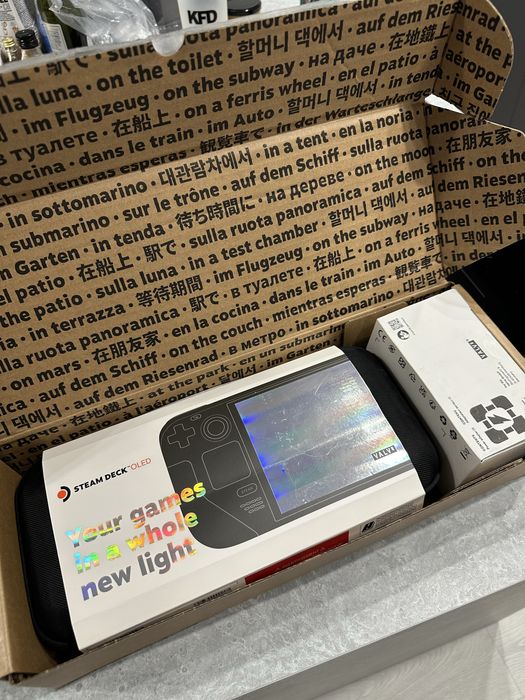 Steam deck Oled i stacja dokująca