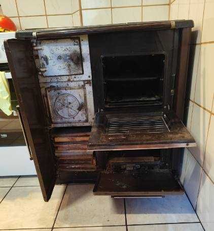 Piec kuchenny na drewno/węgiel