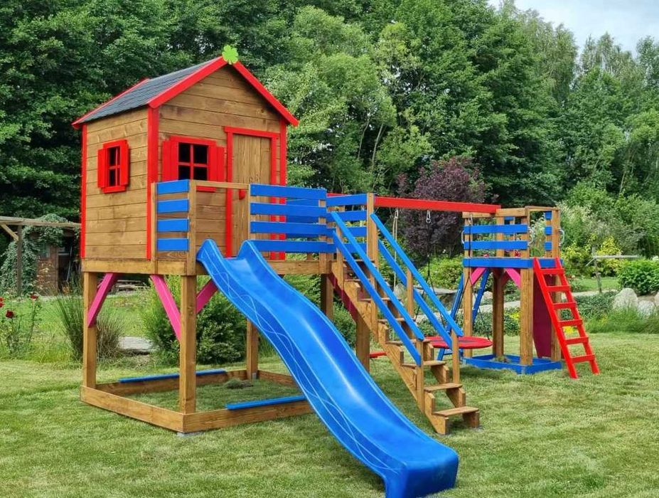 Plac zabaw dla dzieci- domek z wieżą i huśtawkami PRODUCENT