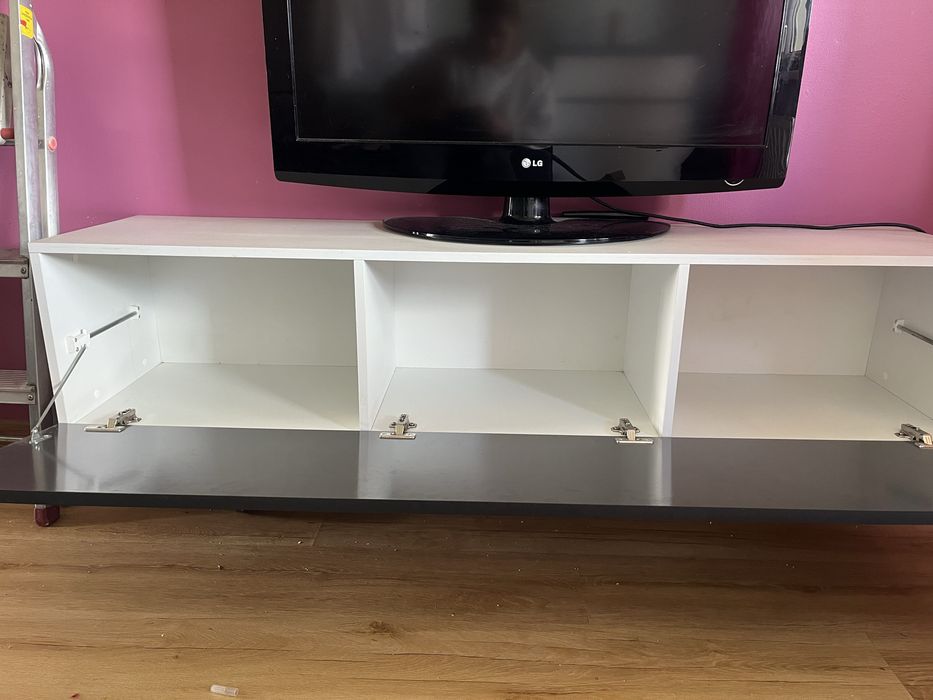 Szafka pod telewizor