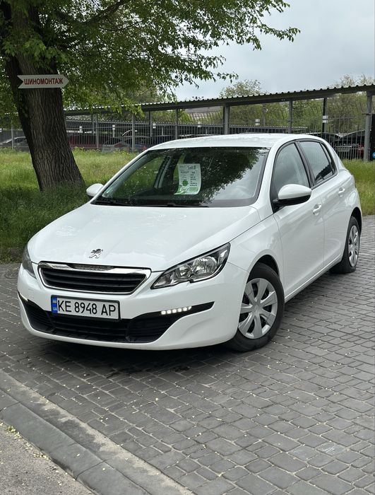 Peugeot 308.