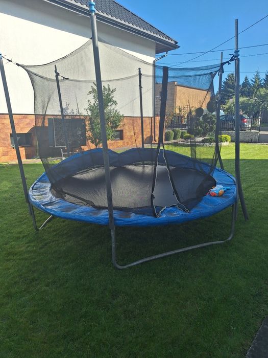 Trampolina ogrodowa
