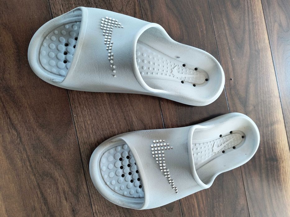 Klapki Nike rozmiar  42