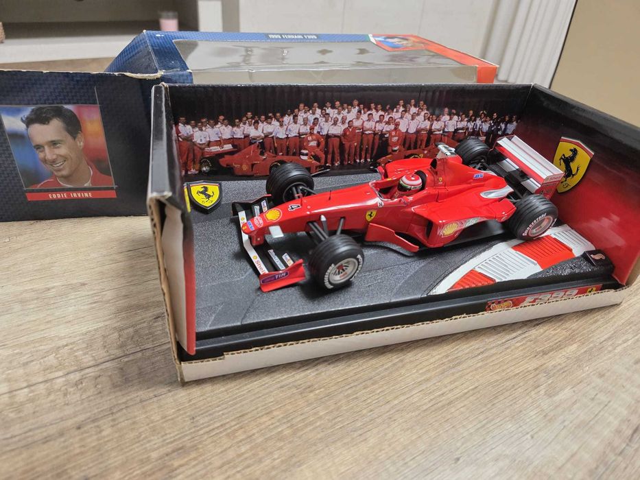 Ferrarri F399 Eddie Irvine - 1:18 Hot Wheels Racing