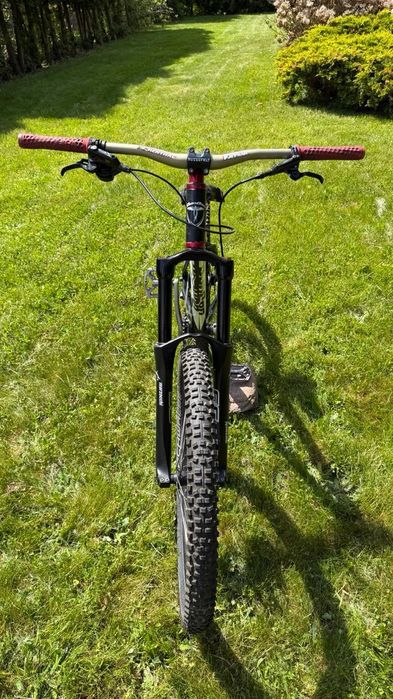 Rower wyczynowy hardtail downhill Duncon Amstaff