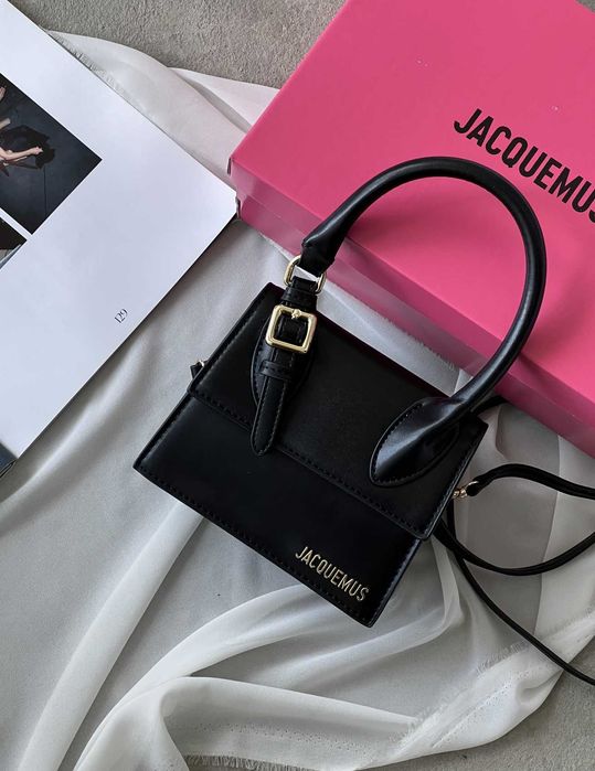 Женская сумка Jacquemus Le Chiquito Moyen Boucle через плече Жакмюс