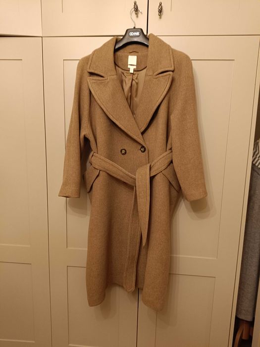 Płasz damski 62% wełny, rozmiar 46-52